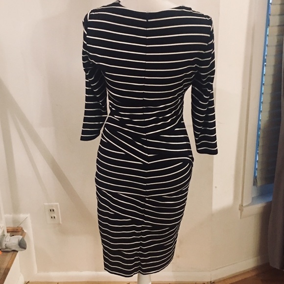 Sexy Slimming WHBM Black White Dress Size 6 - Picture 3 of 4